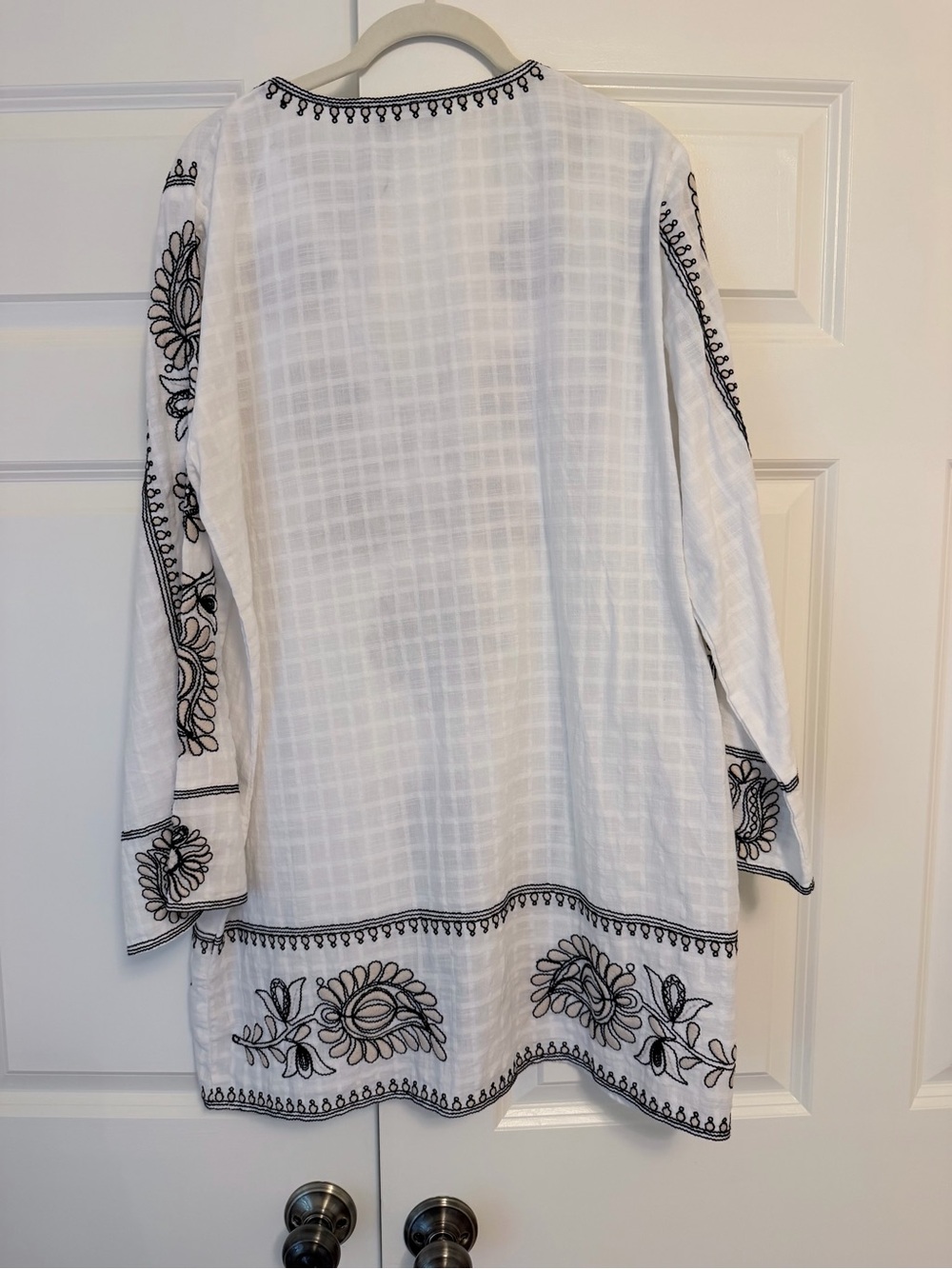 Zara White Mini Dress with Black Embroidery - Picture 5 of 6